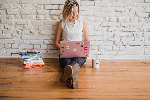 Curating a Conscious Collection Tips for ⁤Navigating Beauty Influencer Advice