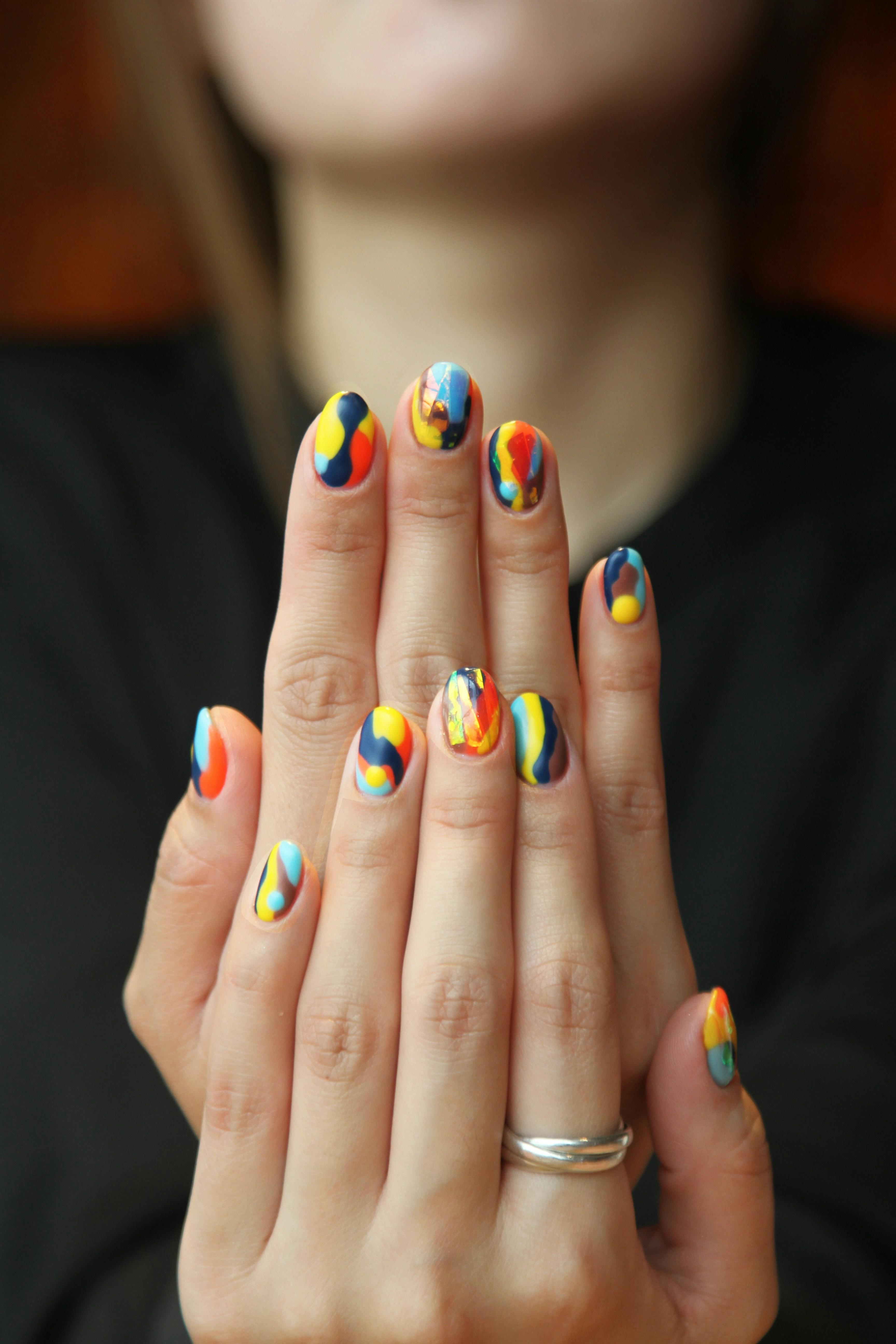 Coloring​ Outside the Lines: Choosing the Perfect Polish
