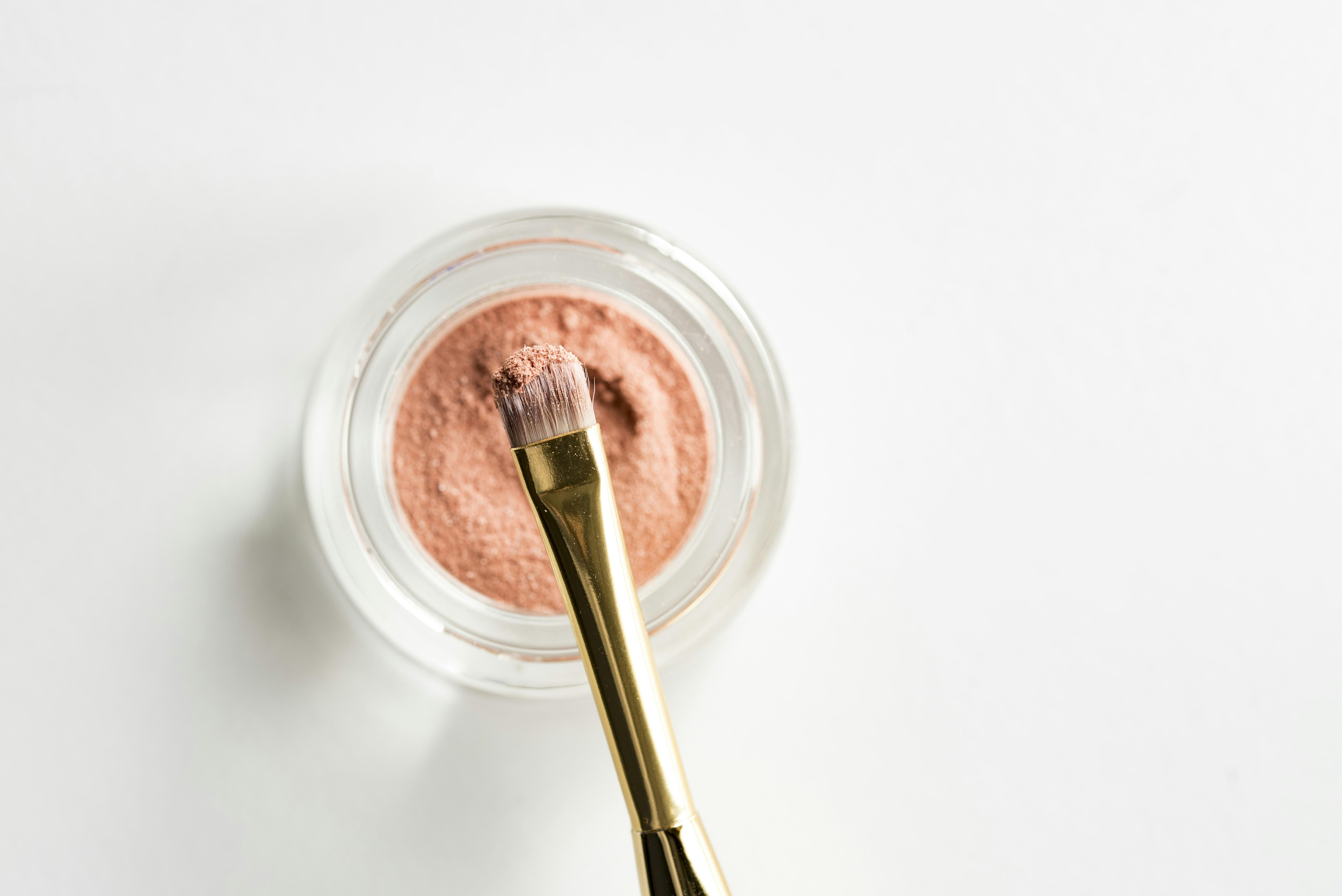 Mastering the Art of Minimal Makeup
