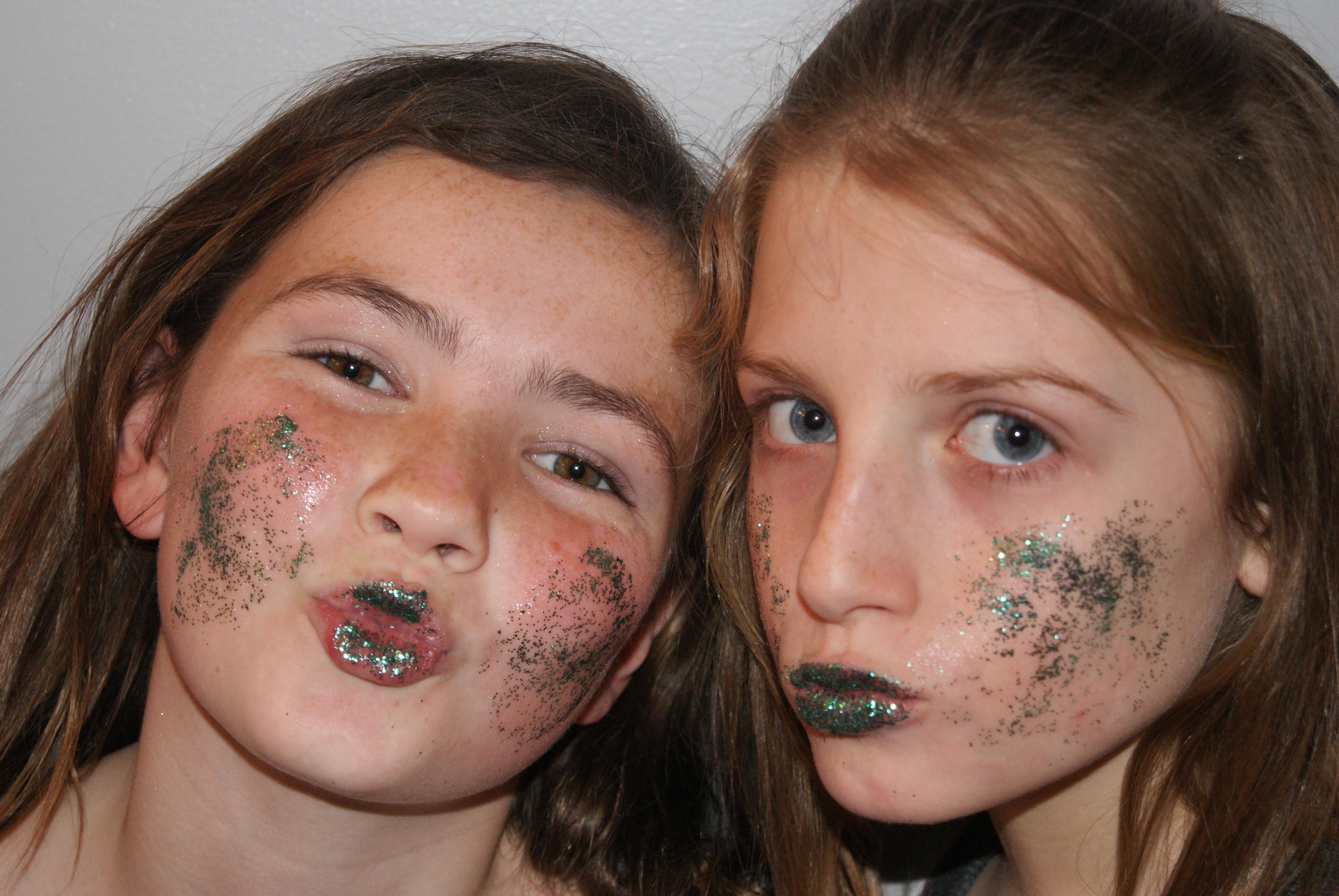 Understanding the ⁣Psychological Effects of‌ Early Makeup Use