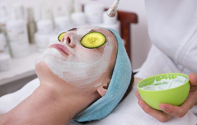 Guarding ‌Against the Elements: Skincare Strategies for Transitional Weather