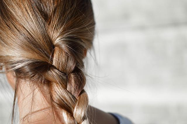 How to master the perfect fishtail braid