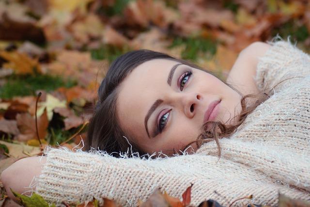 How to Transition Your Beauty Routine for Fall
