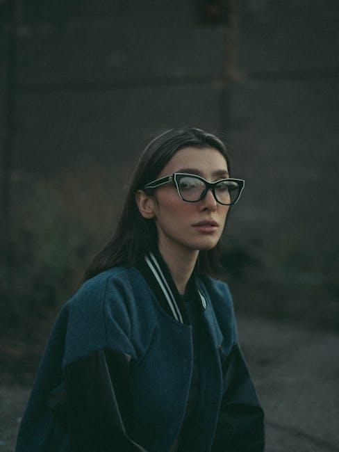 The Art of Enhancing Your Features with Minimal Makeup