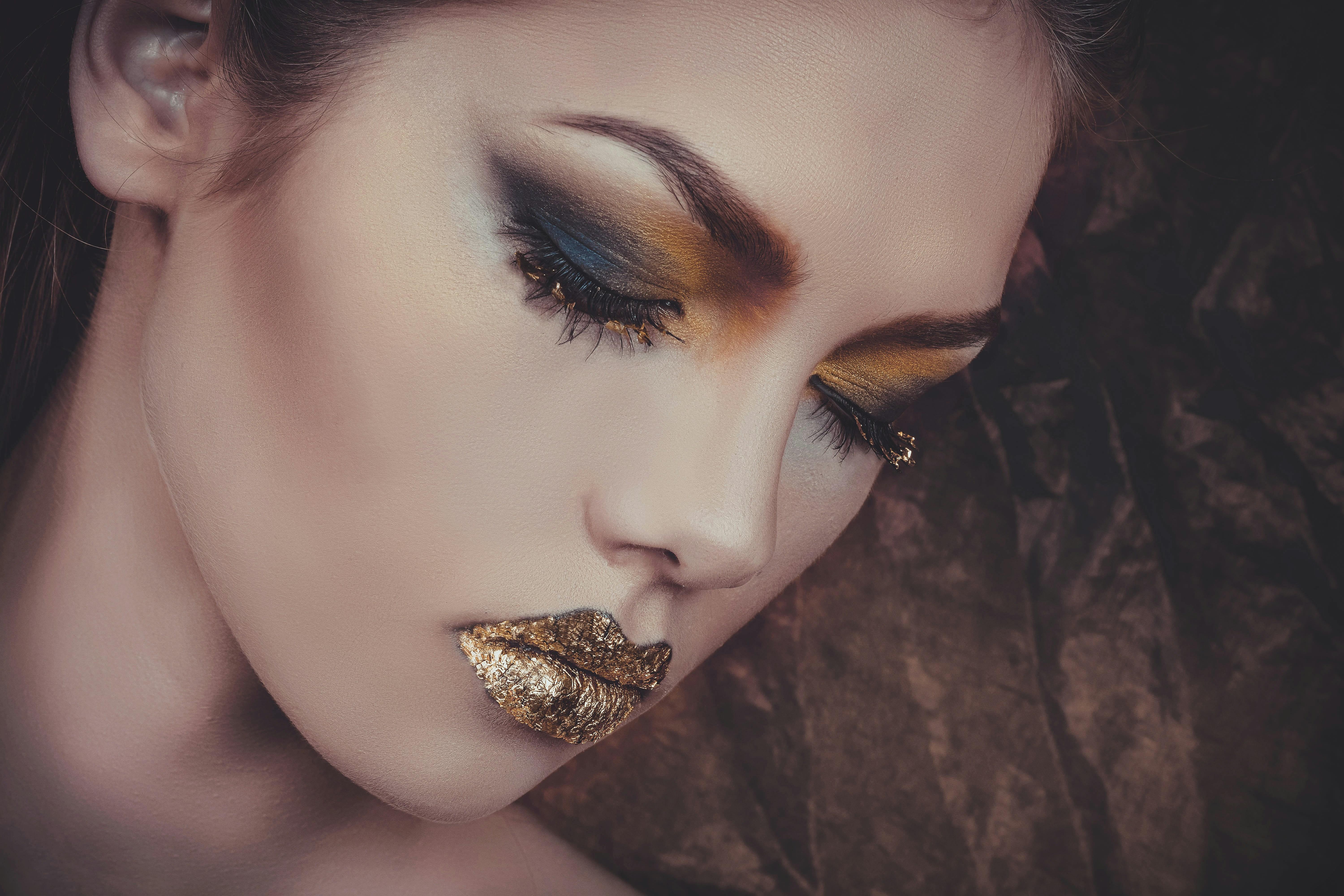 How to create a cat-eye look with minimal effort