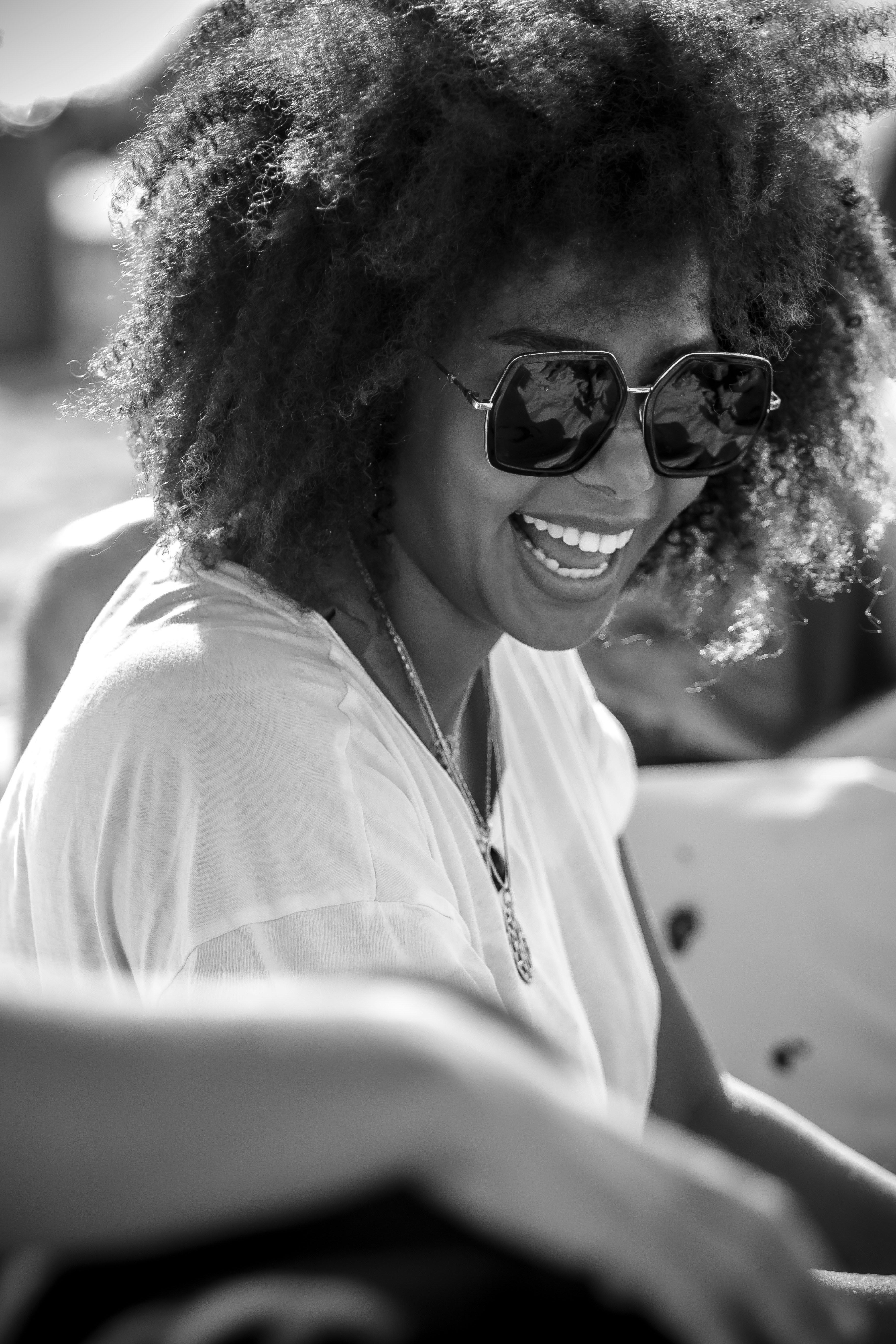 Expert Advice on Dealing with Frizzy Hair