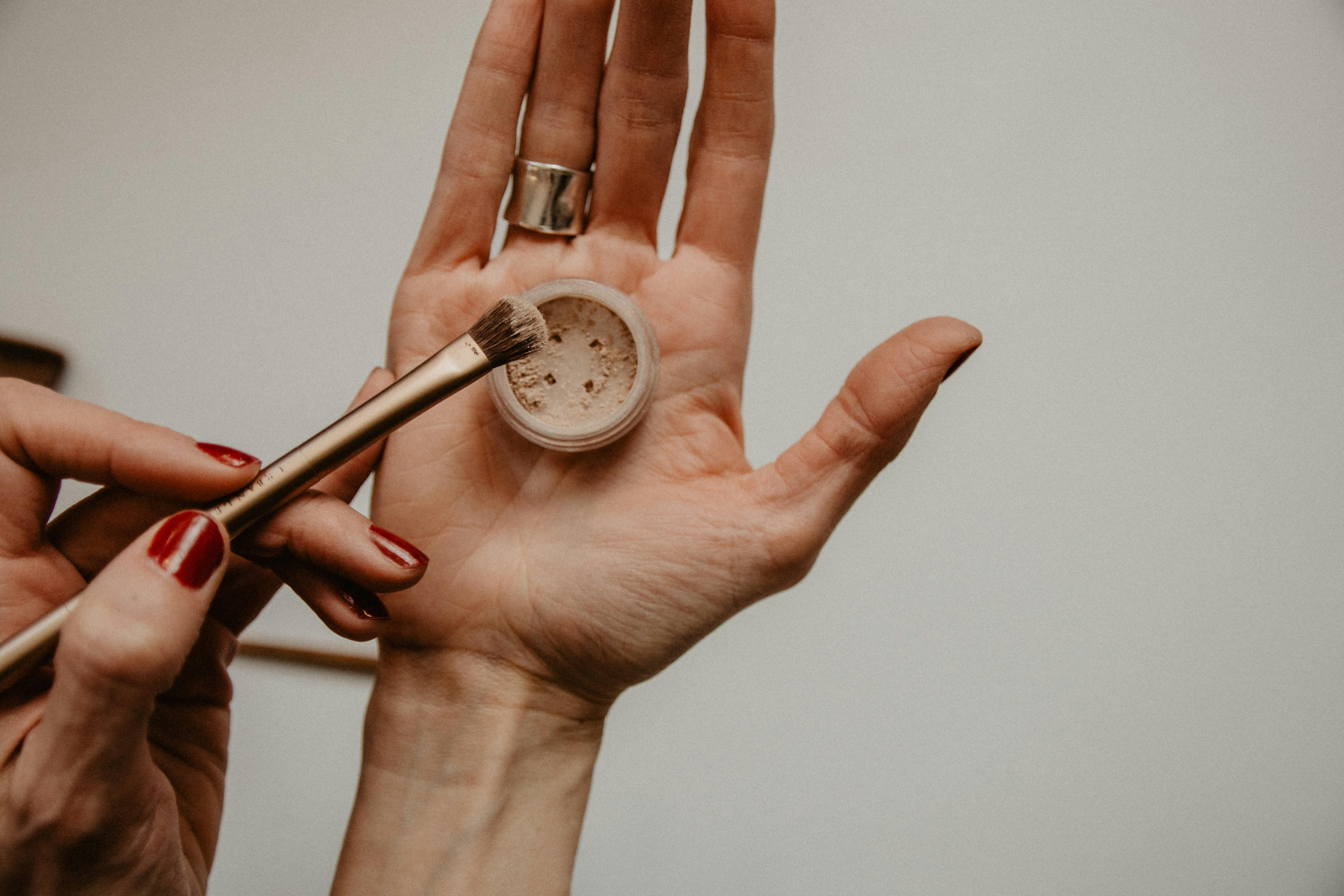 How to Choose the Right Foundation for Your Skin Type
