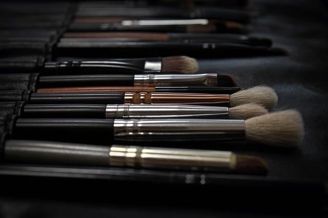 How to Properly Clean Your Makeup Brushes